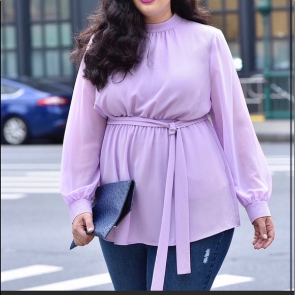 Blouse - Picture 1 of 8